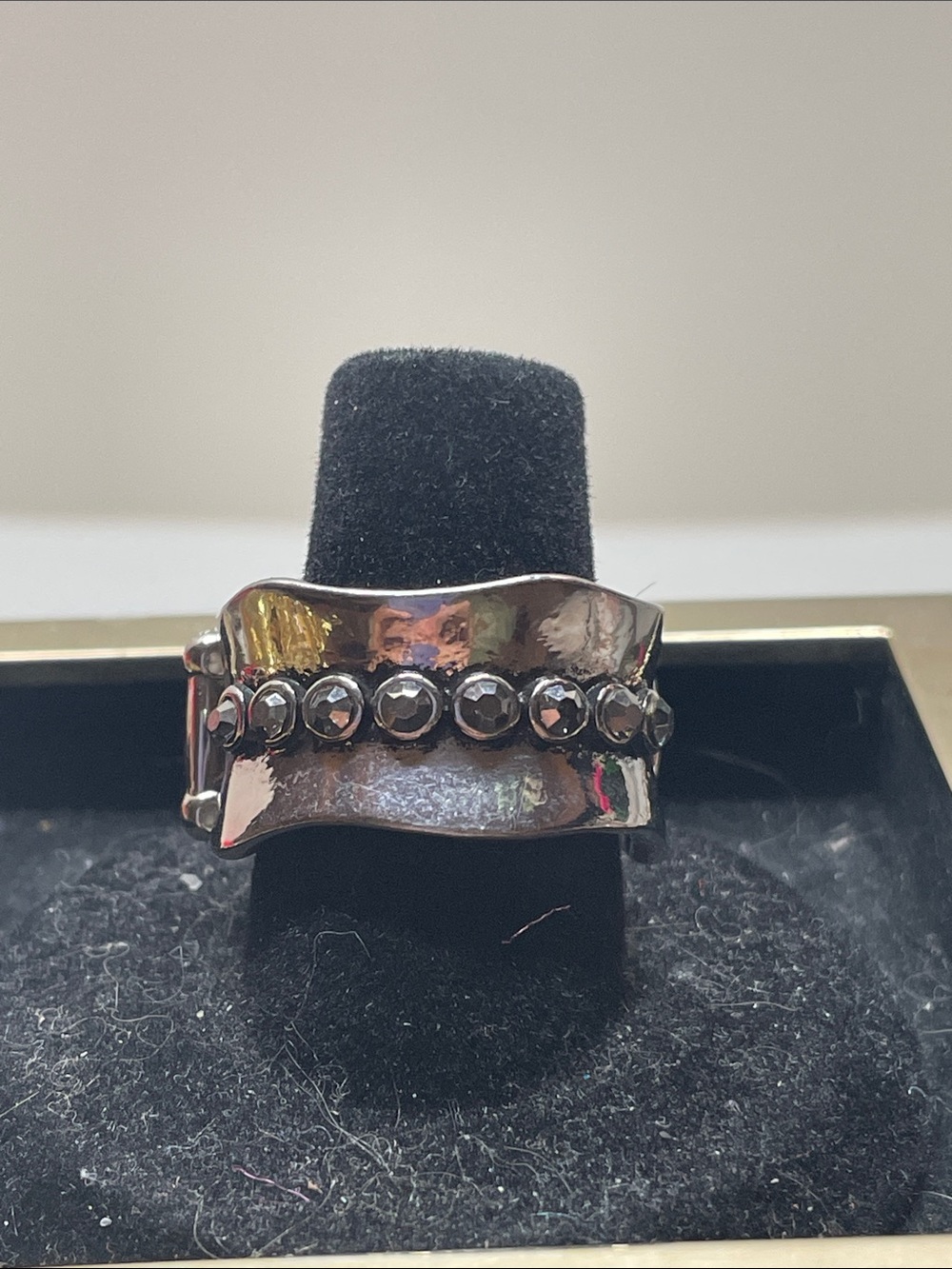 paparazzi Gunmetal Beaded Wave Band - Metallic Black Shine